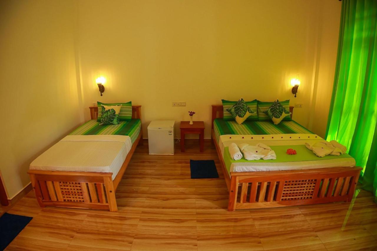 Yala Safari River View Hotel Tissamaharama Eksteriør bilde