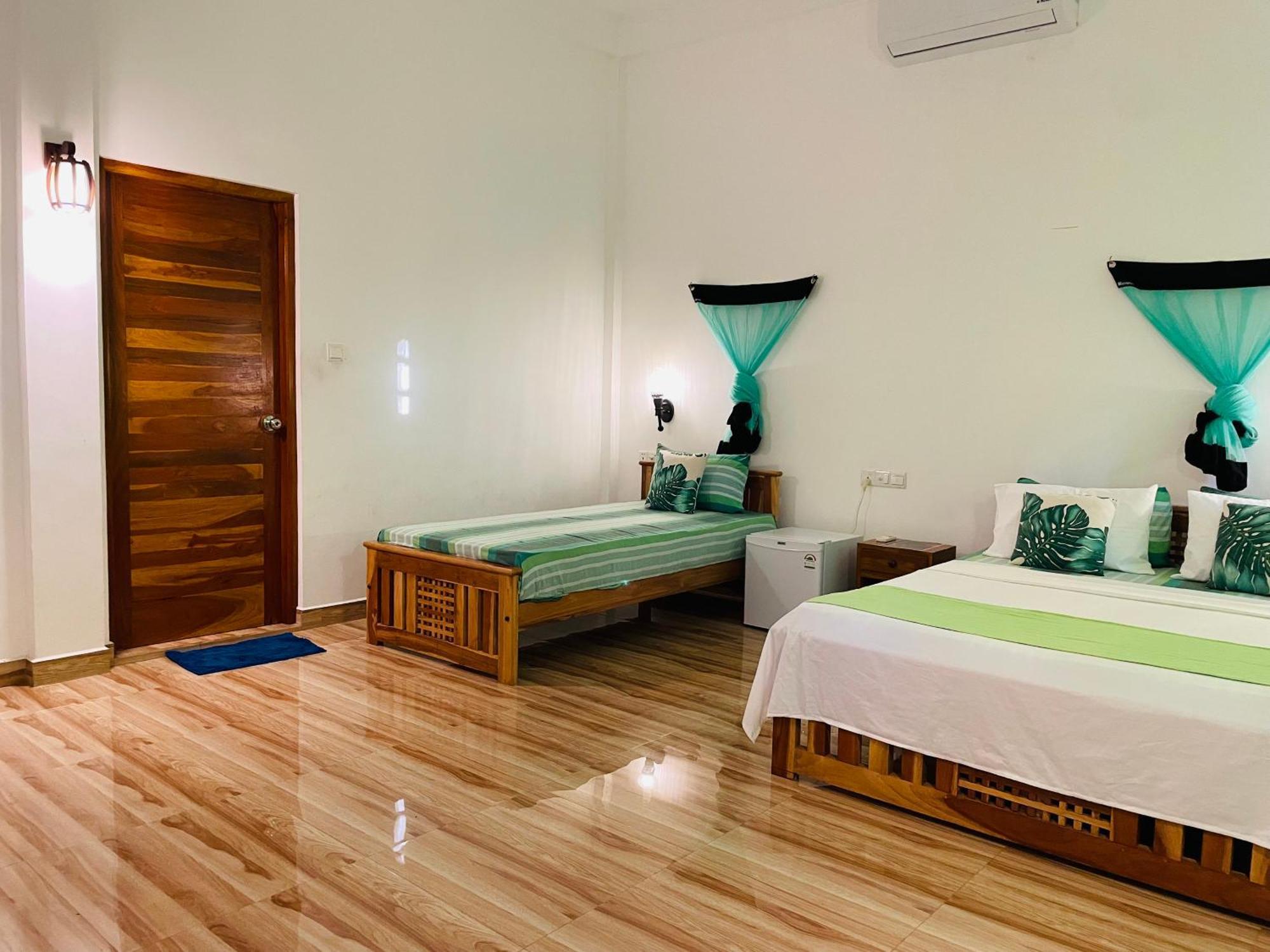 Yala Safari River View Hotel Tissamaharama Eksteriør bilde