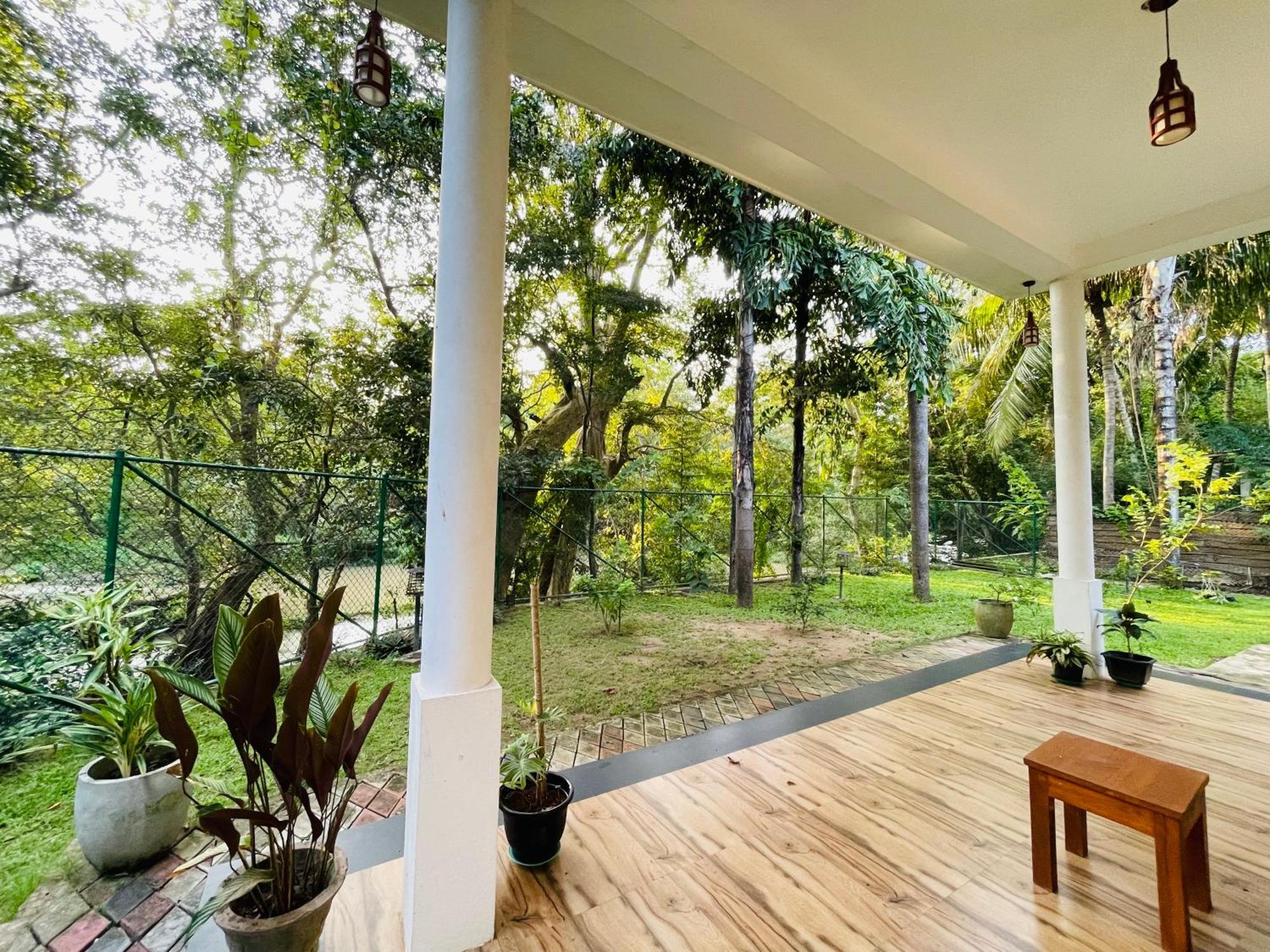 Yala Safari River View Hotel Tissamaharama Eksteriør bilde