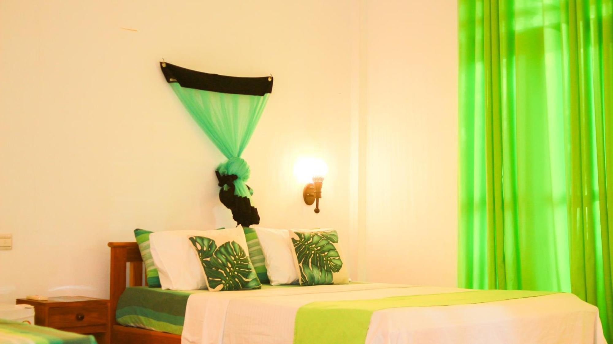 Yala Safari River View Hotel Tissamaharama Eksteriør bilde